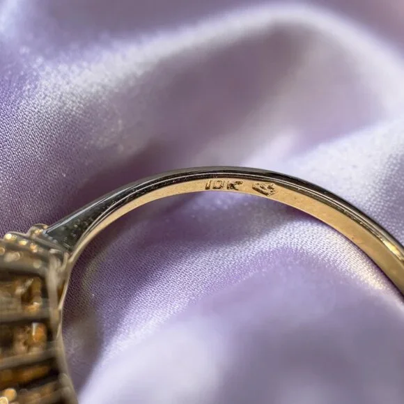 Estate- 10K Gold- Natural Emerald & Halo Diamond Ring - Size 5.5- Marquis -1.6g - Picture 5 of 16